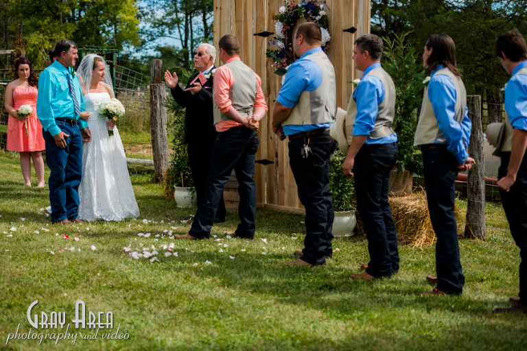 martinsburg-wv-winchester-front-royal-shenandoah-va-wedding-photographer