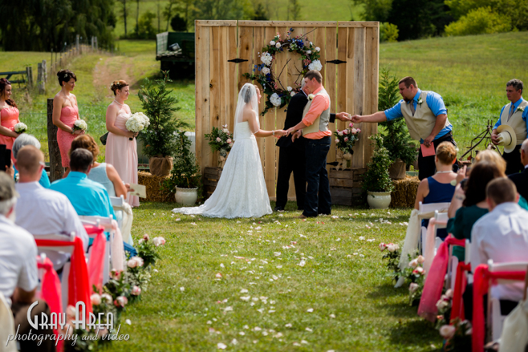 martinsburg-wv-winchester-front-royal-shenandoah-va-wedding-photographer